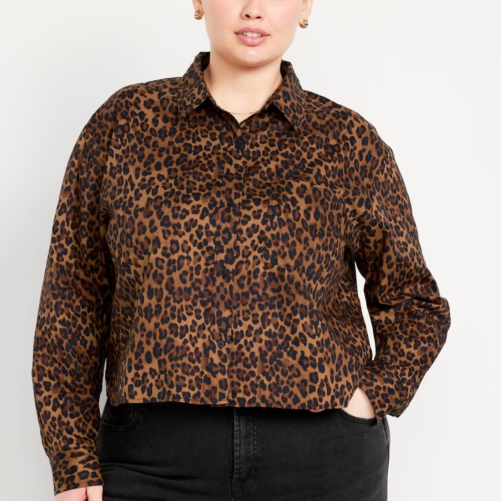 Old Navy Leopard Print Cropped Oxford Shirt | Women’s M Petite | Long Sleeve